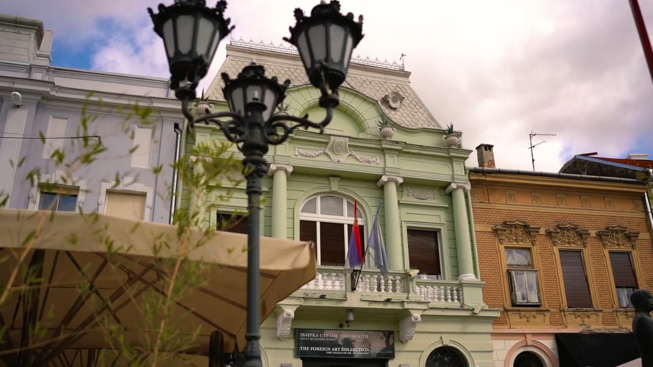 Zgrada Zbirke strane umetnosti u Dunavskoj ulici u Novom Sadu.